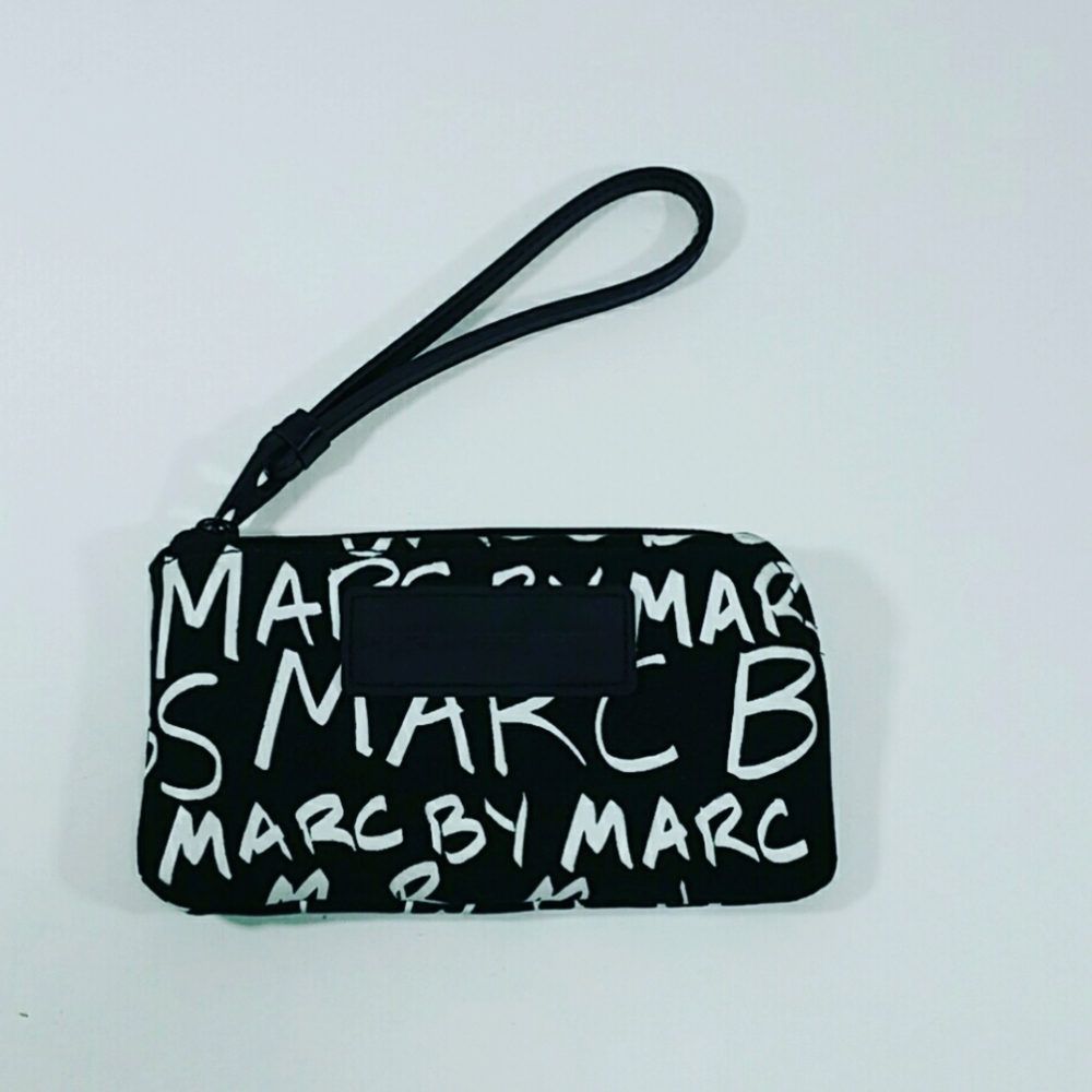 Marc by Marc Jacobs Black white wristlet